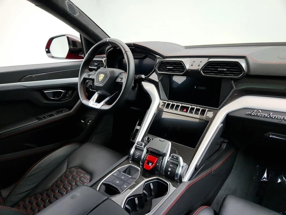 2019 Lamborghini Urus - Image 26 of 31