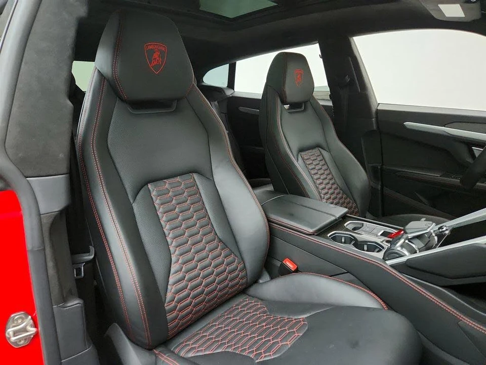 2019 Lamborghini Urus - Image 27 of 31