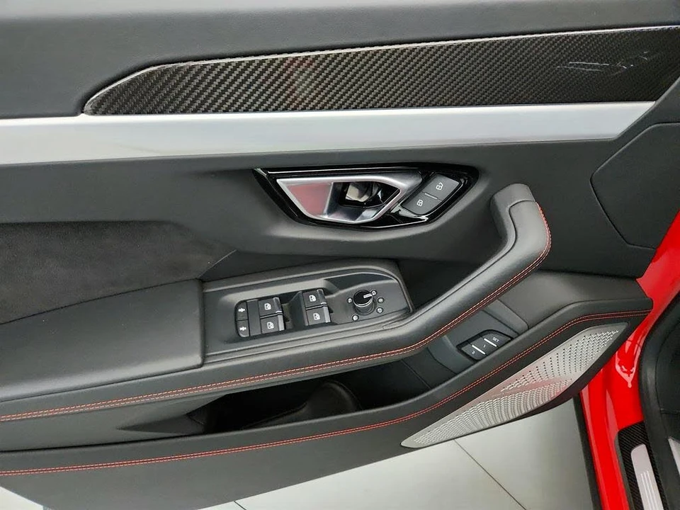 2019 Lamborghini Urus - Image 22 of 31