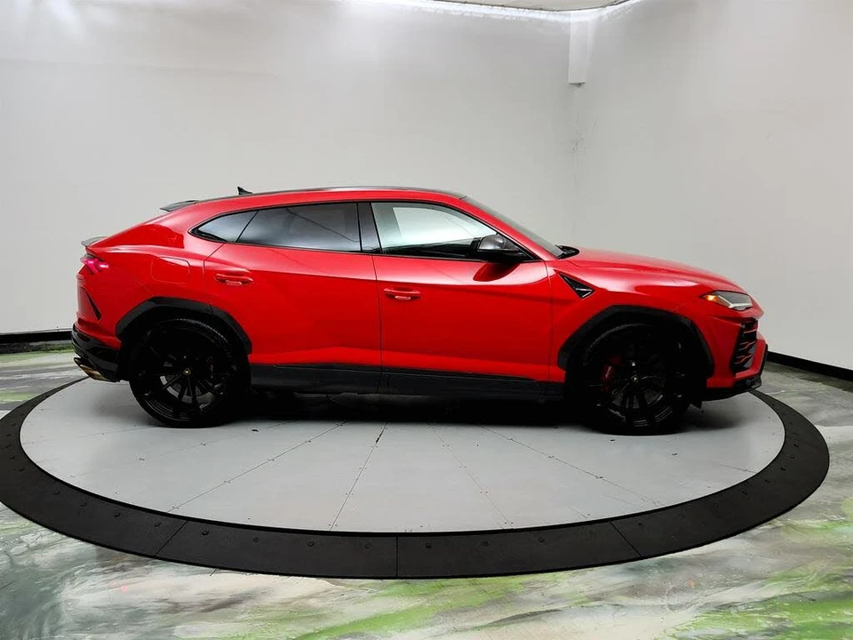 2019 Lamborghini Urus - Image 4 of 31