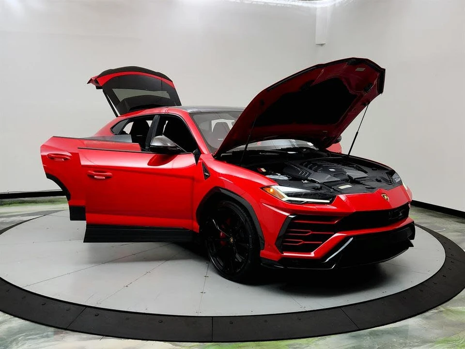 2019 Lamborghini Urus - Image 10 of 31