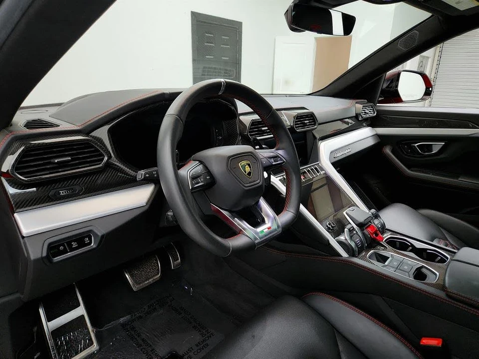 2019 Lamborghini Urus - Image 12 of 31