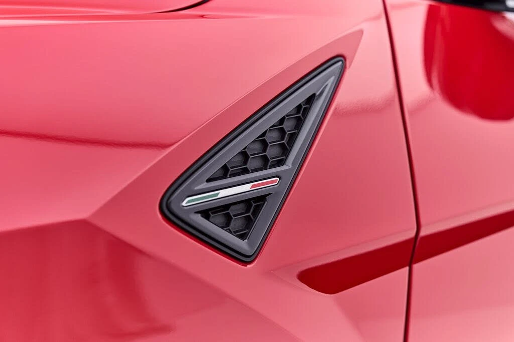 2019 Lamborghini Urus - Image 18 of 31