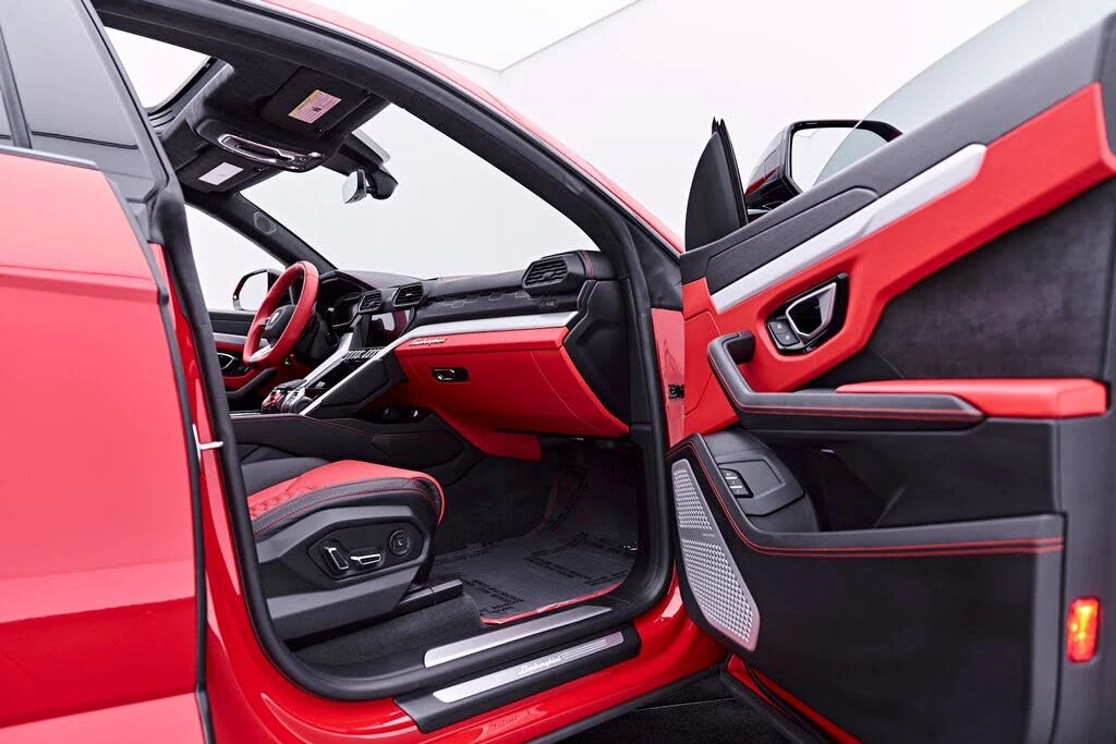 2019 Lamborghini Urus - Image 27 of 31