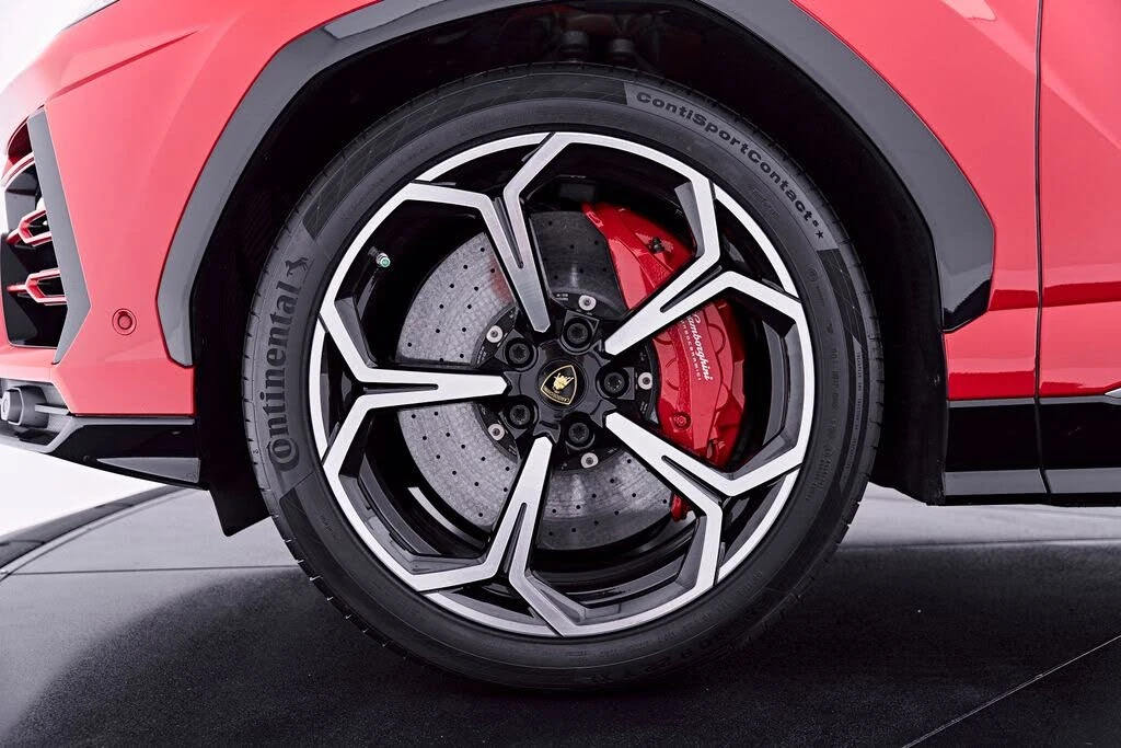 2019 Lamborghini Urus - Image 3 of 31