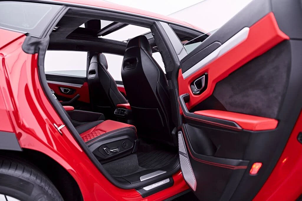 2019 Lamborghini Urus - Image 30 of 31