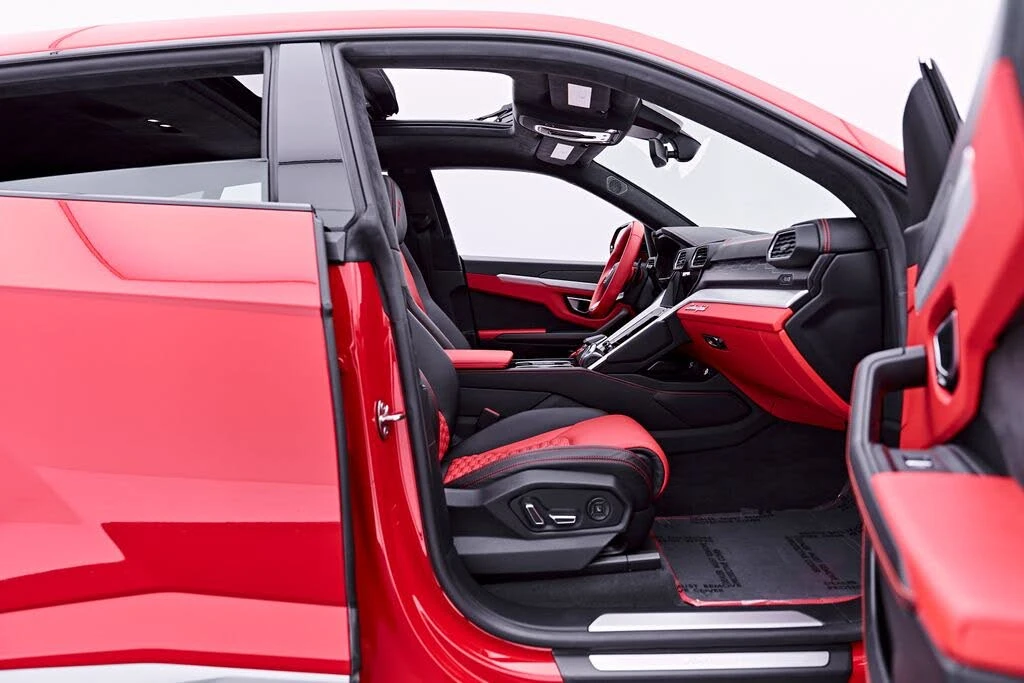 2019 Lamborghini Urus - Image 28 of 31