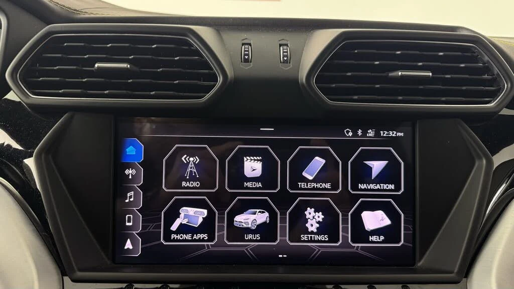 2019 Lamborghini Urus - Image 22 of 31