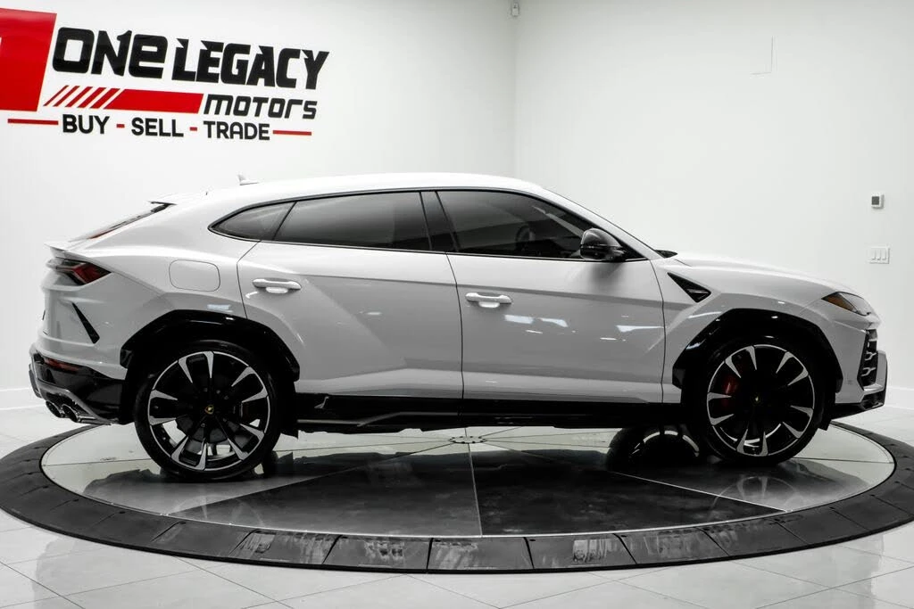 2019 Lamborghini Urus - Image 5 of 31