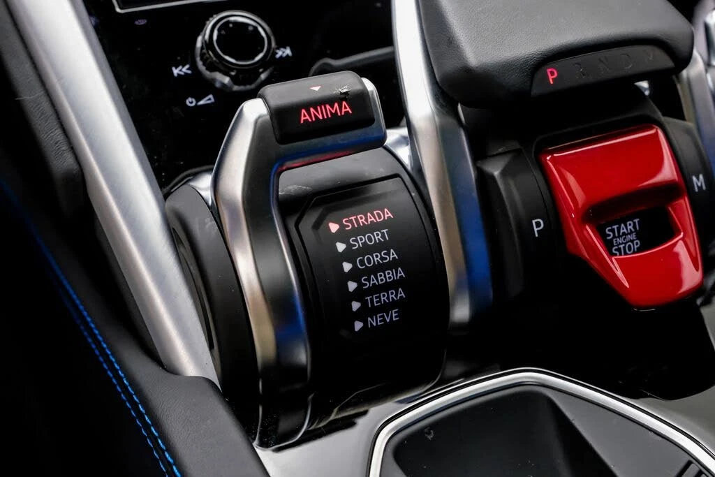 2019 Lamborghini Urus - Image 28 of 31