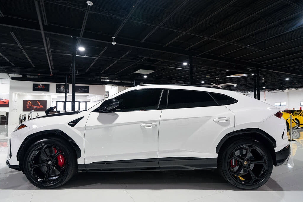 2019 Lamborghini Urus - Image 4 of 31