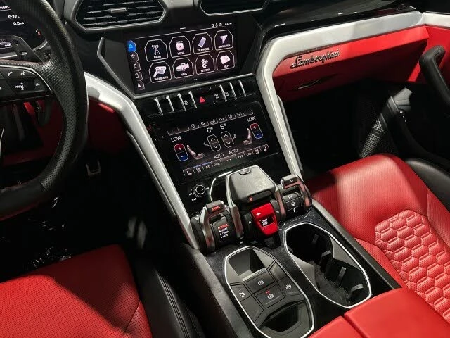2019 Lamborghini Urus - Image 5 of 31
