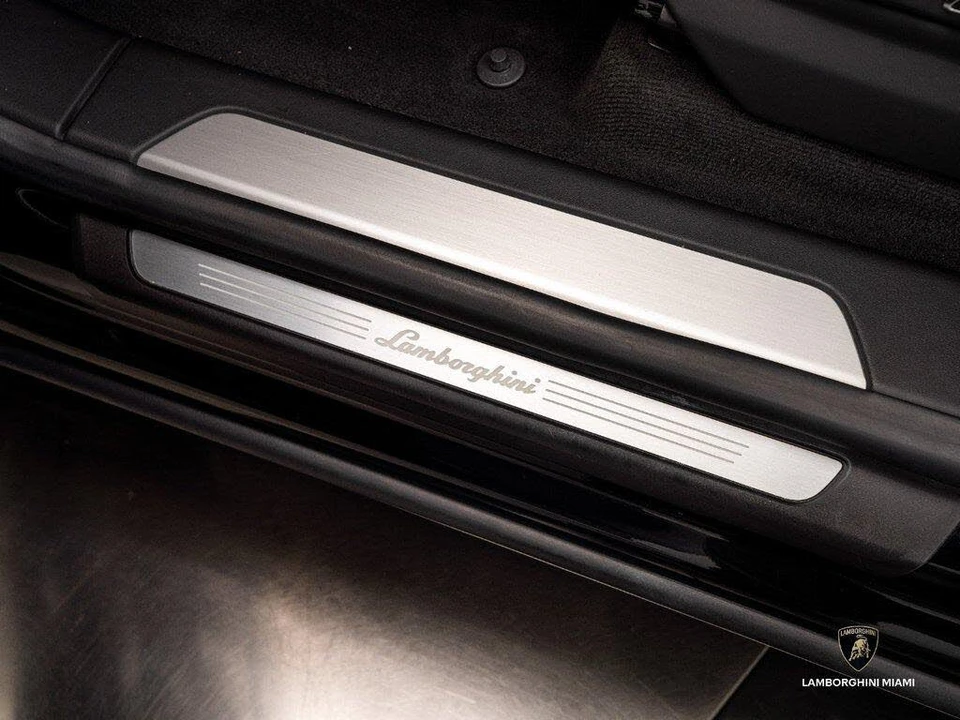 2019 Lamborghini Urus - Image 21 of 31