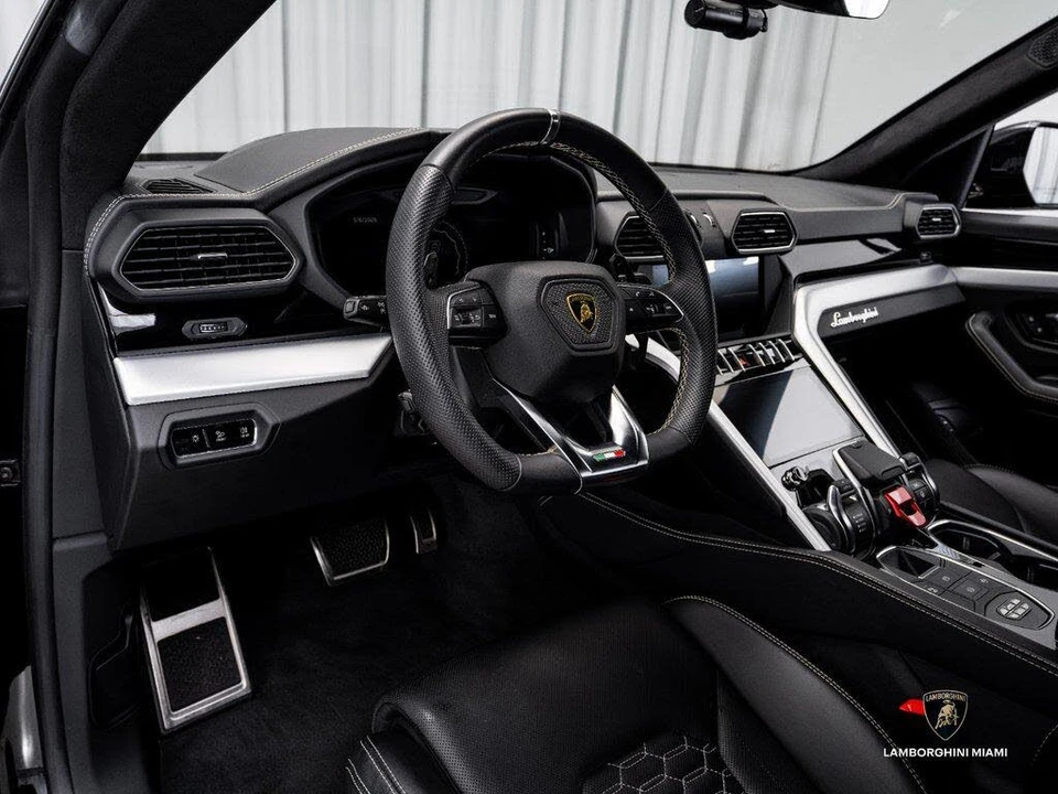 2019 Lamborghini Urus - Image 23 of 31