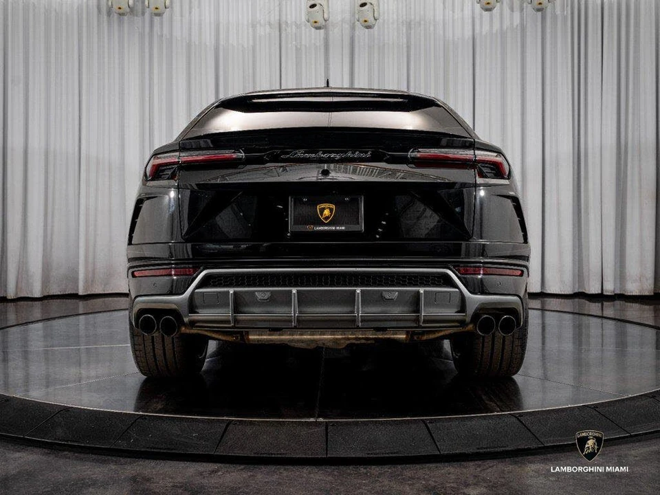 2019 Lamborghini Urus - Image 10 of 31