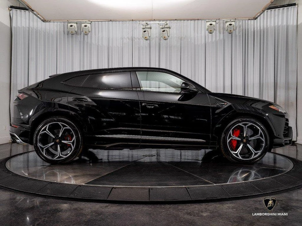 2019 Lamborghini Urus - Image 15 of 31