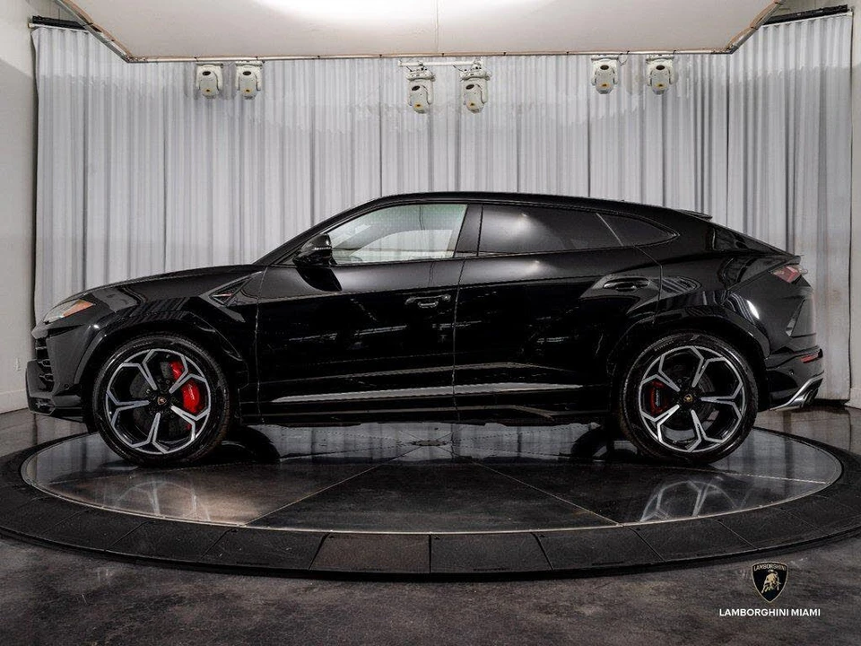 2019 Lamborghini Urus - Image 6 of 31