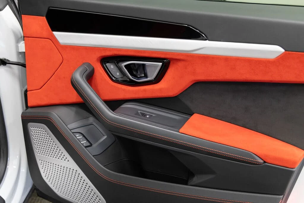 2019 Lamborghini Urus - Image 21 of 31