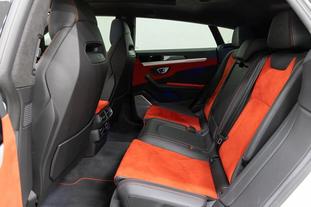 2019 Lamborghini Urus - Image 8 of 31