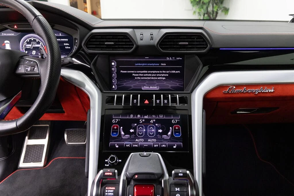 2019 Lamborghini Urus - Image 18 of 31