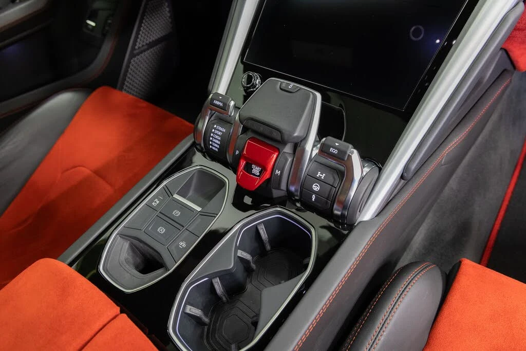 2019 Lamborghini Urus - Image 24 of 31