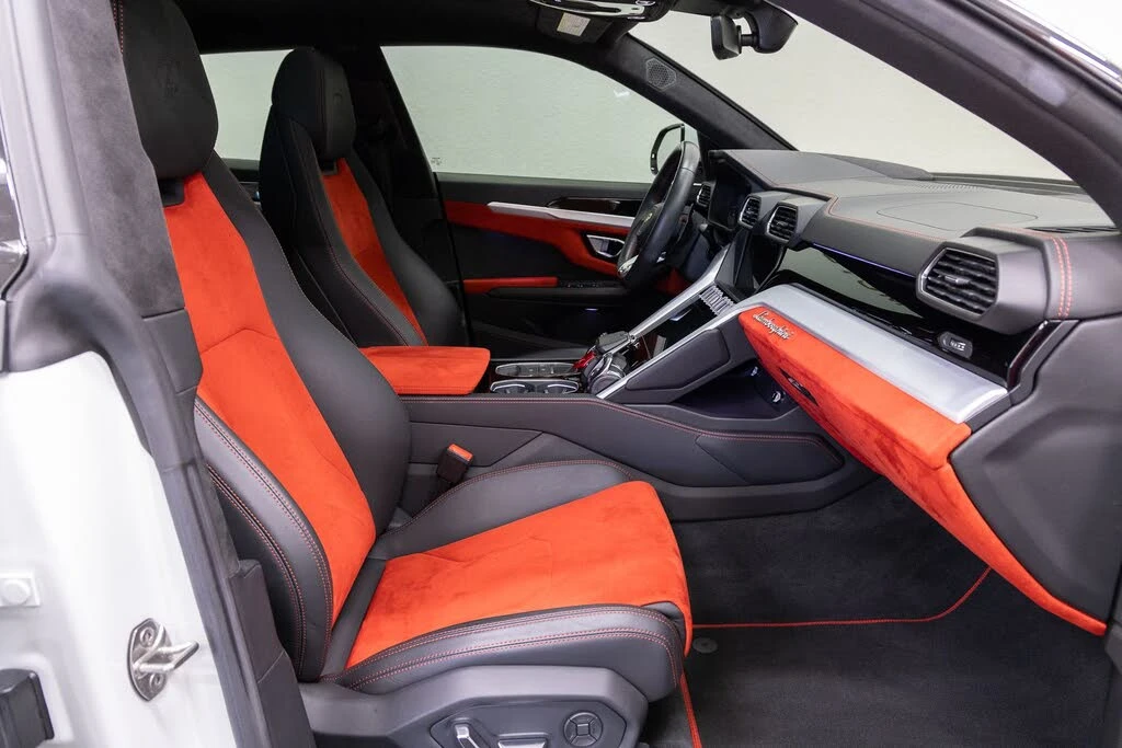 2019 Lamborghini Urus - Image 14 of 31