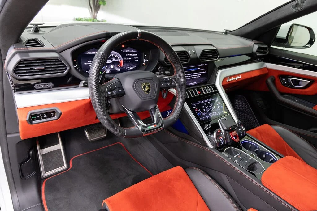 2019 Lamborghini Urus - Image 6 of 31