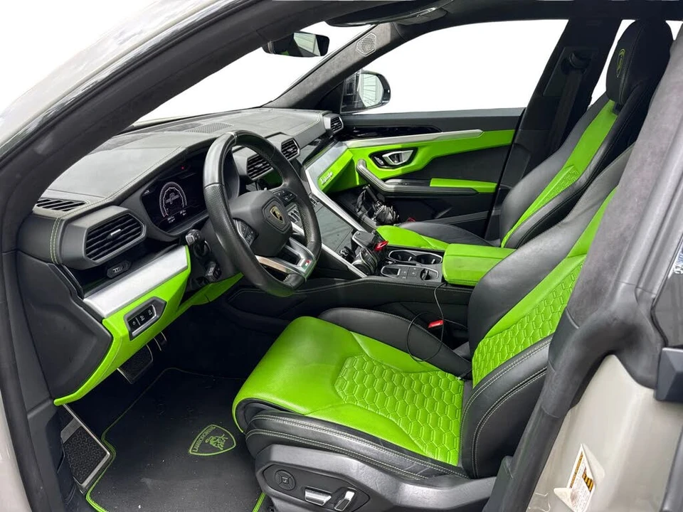 2019 Lamborghini Urus - Image 10 of 23
