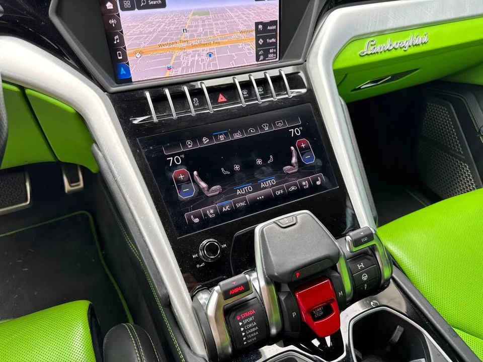 2019 Lamborghini Urus - Image 17 of 23