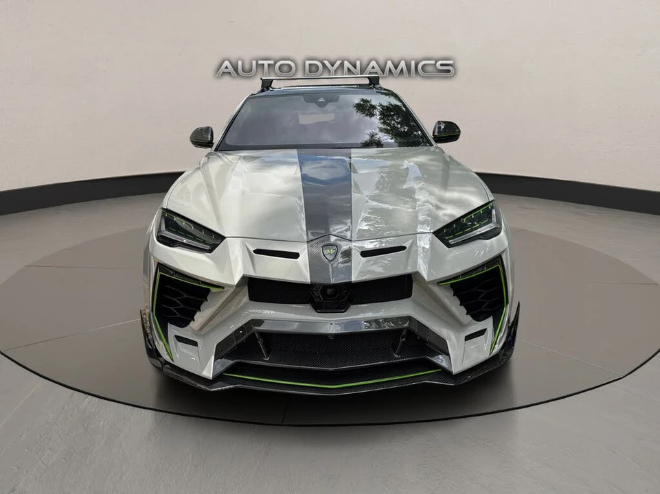 2019 Lamborghini Urus - Image 2 of 23