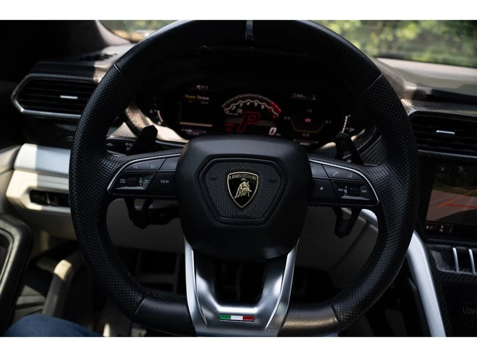 2019 Lamborghini Urus - Image 30 of 31