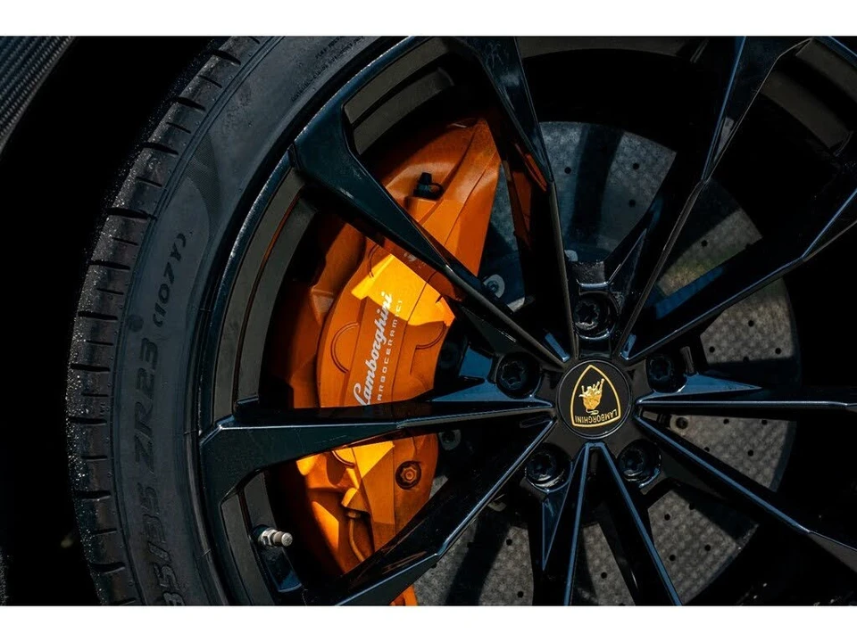 2019 Lamborghini Urus - Image 9 of 31