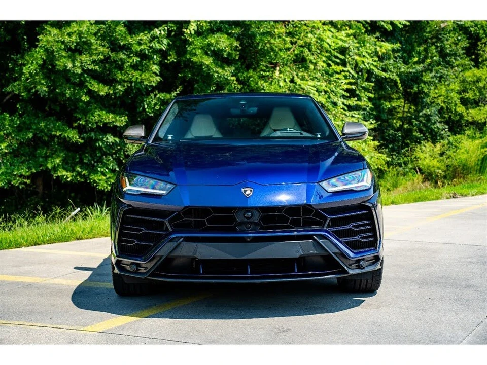 2019 Lamborghini Urus - Image 2 of 31