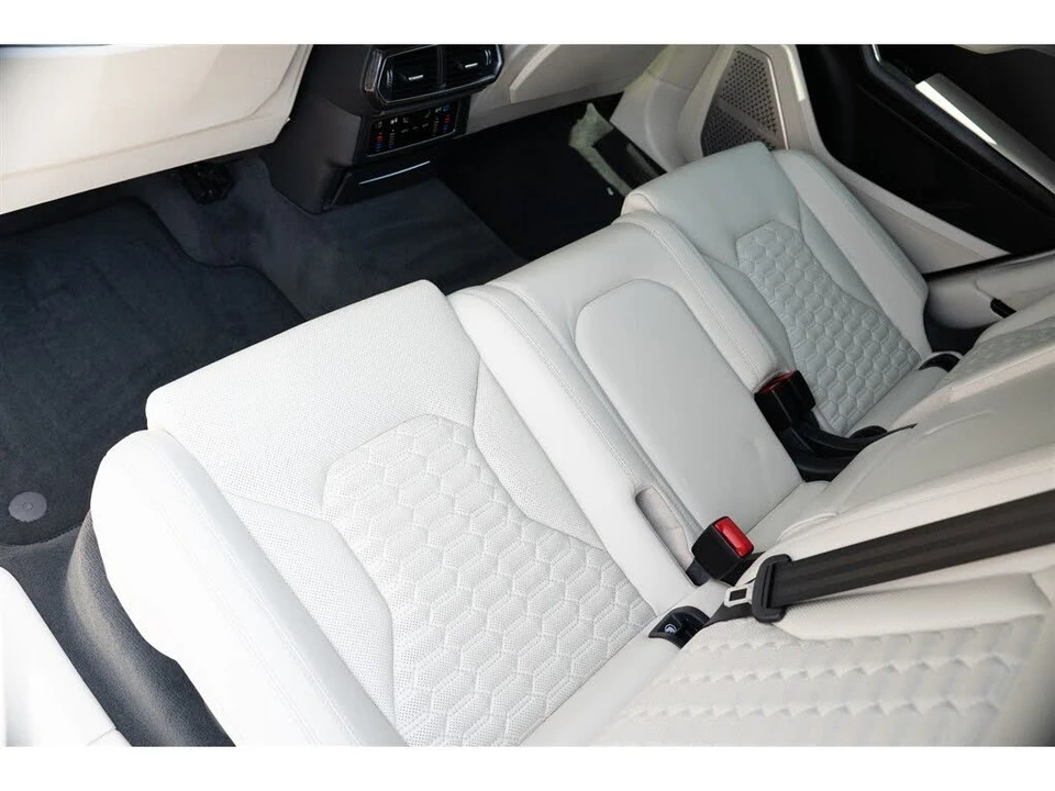 2019 Lamborghini Urus - Image 18 of 31
