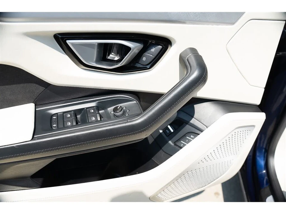 2019 Lamborghini Urus - Image 24 of 31