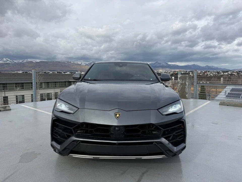 2019 Lamborghini Urus - Image 2 of 26