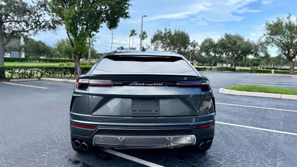 2019 Lamborghini Urus - Image 23 of 26