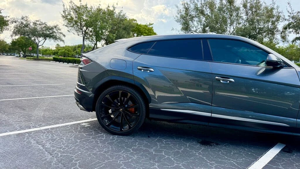 2019 Lamborghini Urus - Image 22 of 26