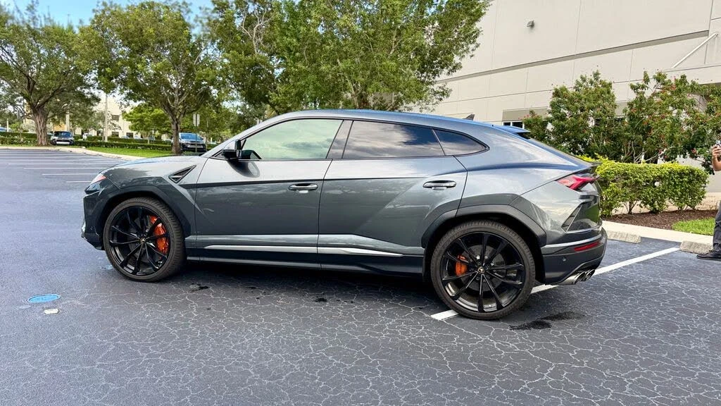 2019 Lamborghini Urus - Image 25 of 26
