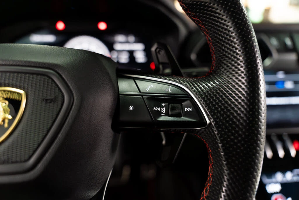 2019 Lamborghini Urus - Image 22 of 31