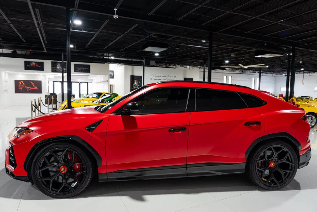 2019 Lamborghini Urus - Image 4 of 31