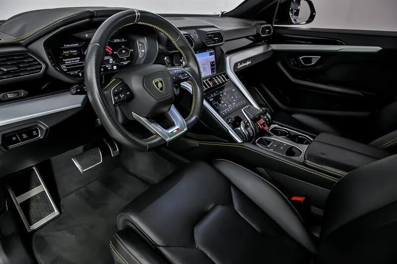 2019 Lamborghini Urus - Image 17 of 31