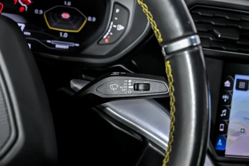 2019 Lamborghini Urus - Image 29 of 31