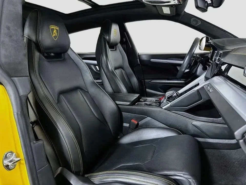 2019 Lamborghini Urus - Image 7 of 9