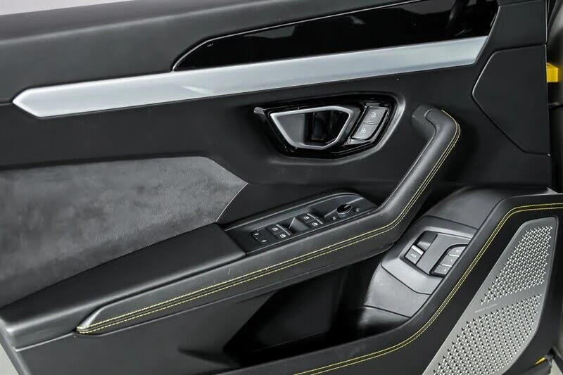 2019 Lamborghini Urus - Image 14 of 31