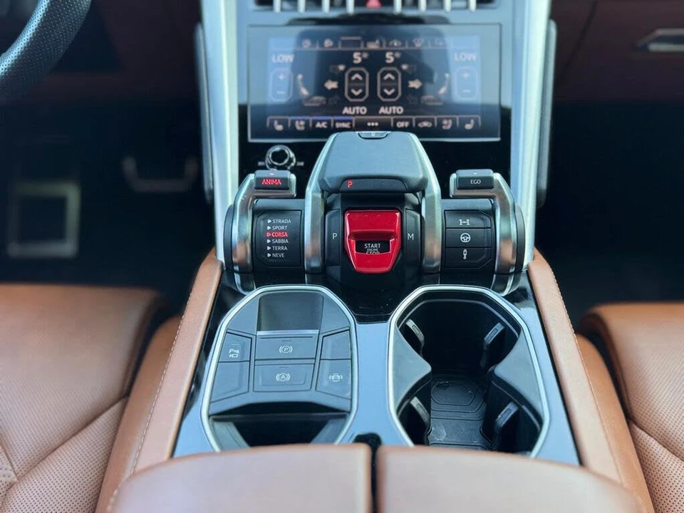 2019 Lamborghini Urus - Image 15 of 31