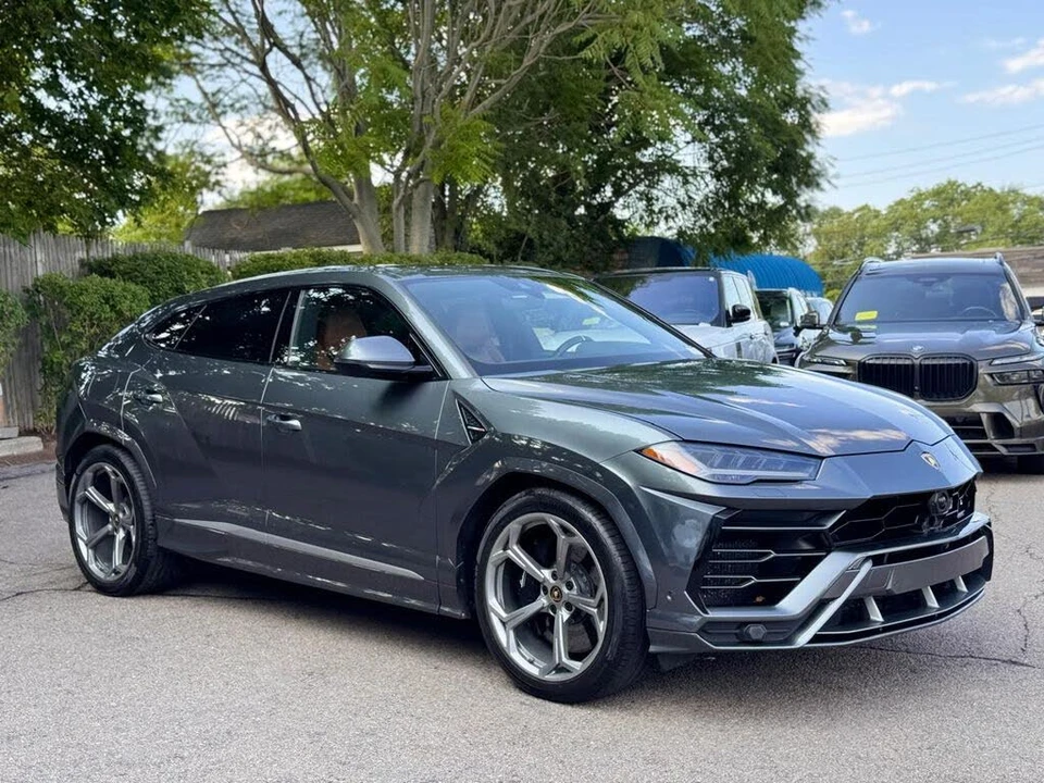 2019 Lamborghini Urus - Image 8 of 31