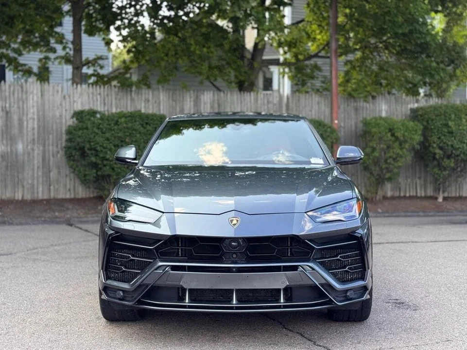 2019 Lamborghini Urus - Image 9 of 31