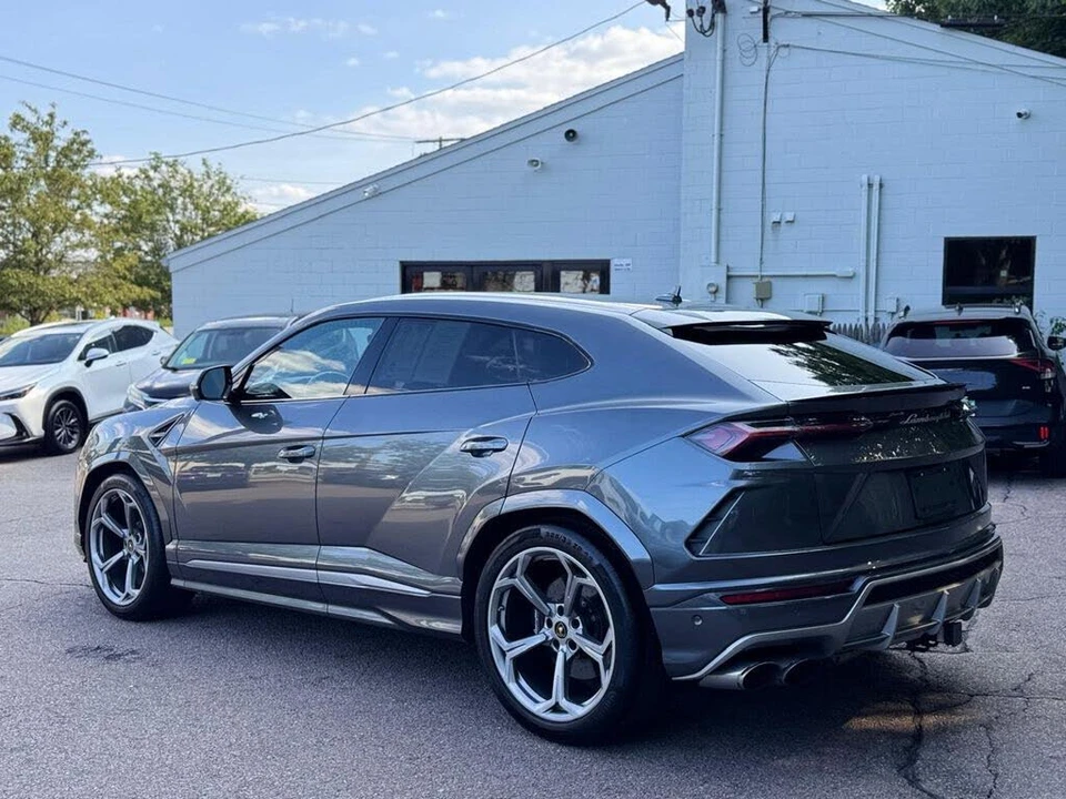 2019 Lamborghini Urus - Image 4 of 31