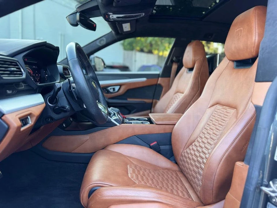 2019 Lamborghini Urus - Image 23 of 31